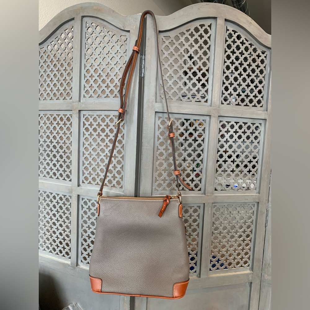 SALE Dooney and Bourke Crossbody - Picture 3 of 6